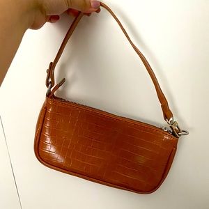 Brown shoulder bag